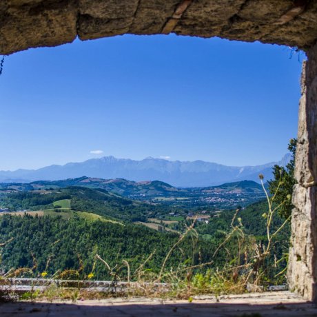 CIVITELLA DEL TRONTO E CAMPLI CIVITELLA DEL TRONTO E CAMPLI