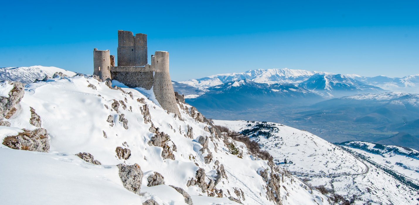 IL PICCOLO TIBET D'ABRUZZO IL PICCOLO TIBET D'ABRUZZO