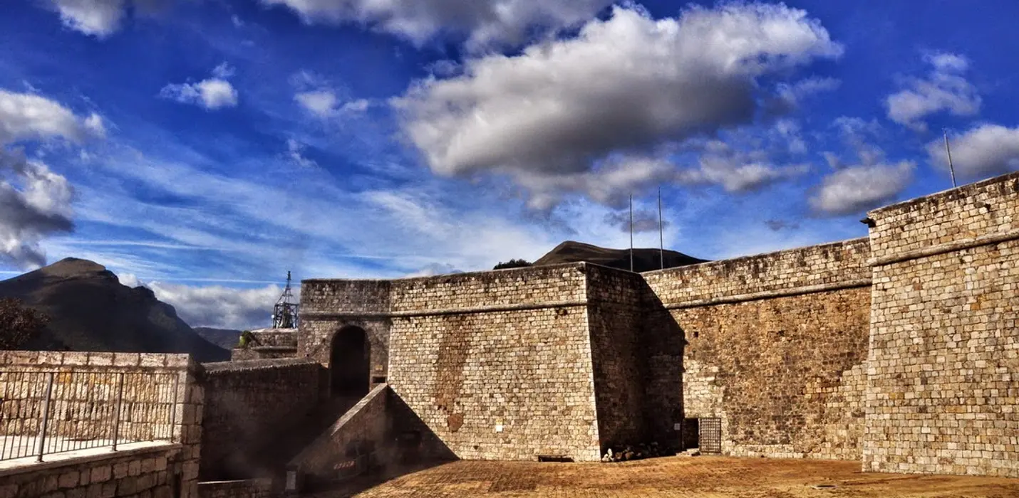 CIVITELLA DEL TRONTO E CAMPLI