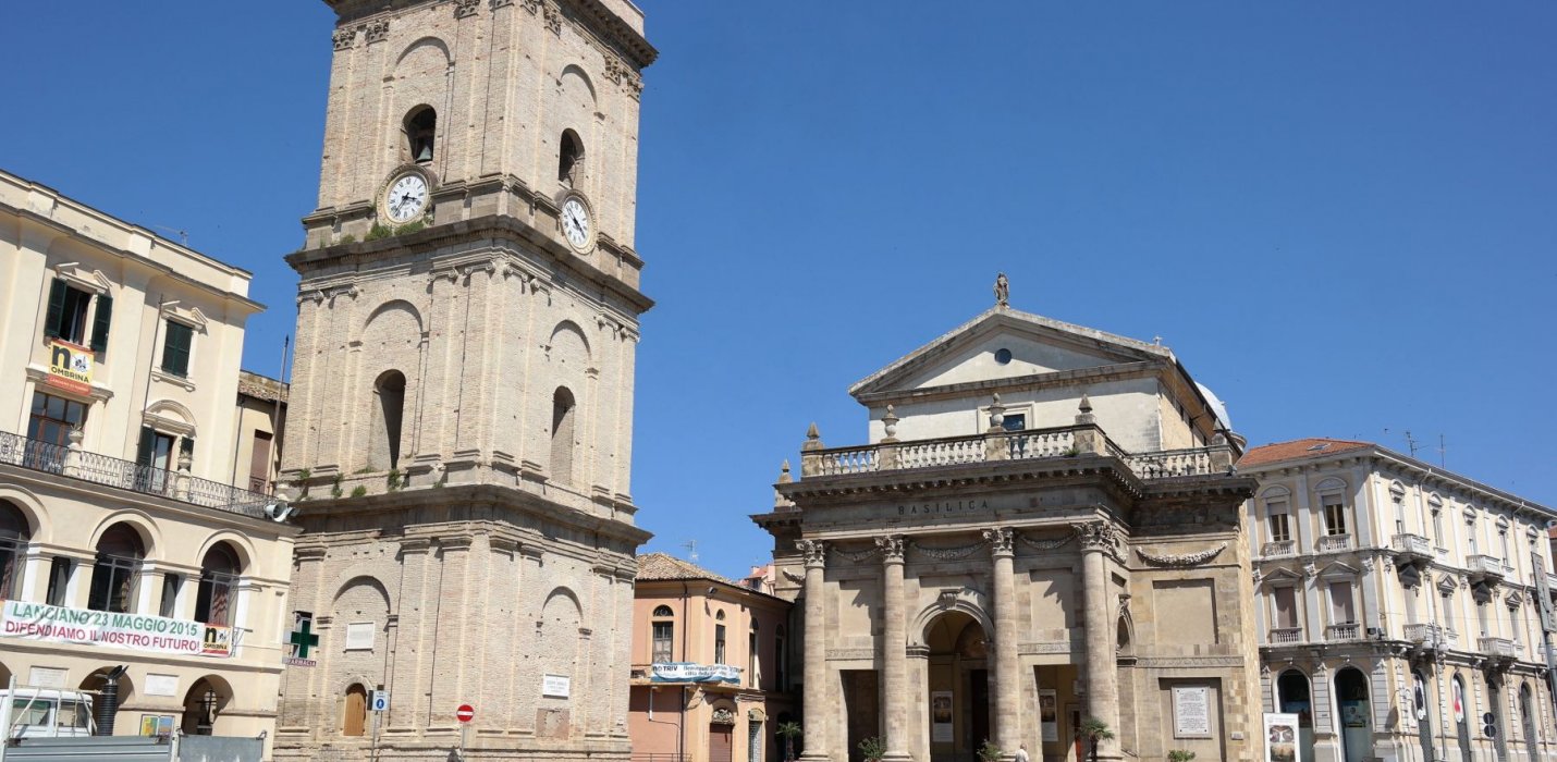 LE ISOLE TREMITI, PUNTA  ADERCI E I TRABOCCHI