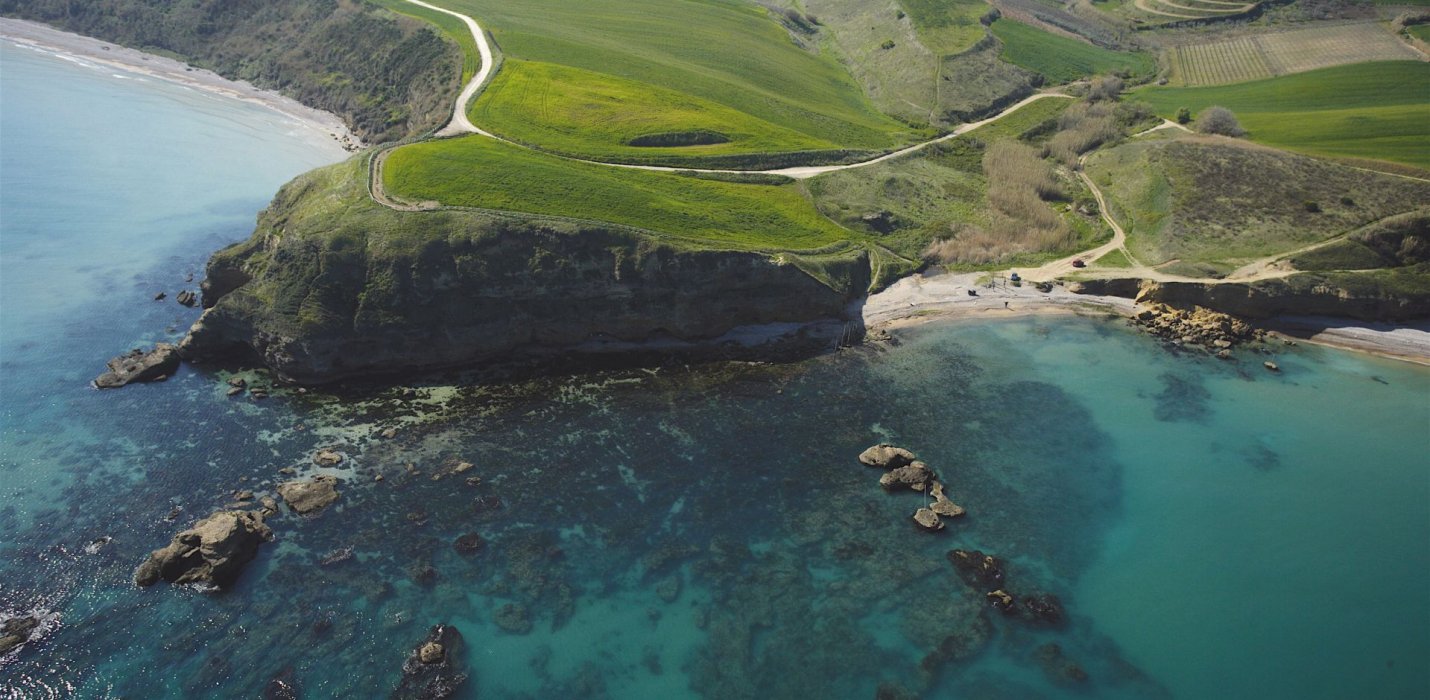 LE ISOLE TREMITI, PUNTA  ADERCI E I TRABOCCHI