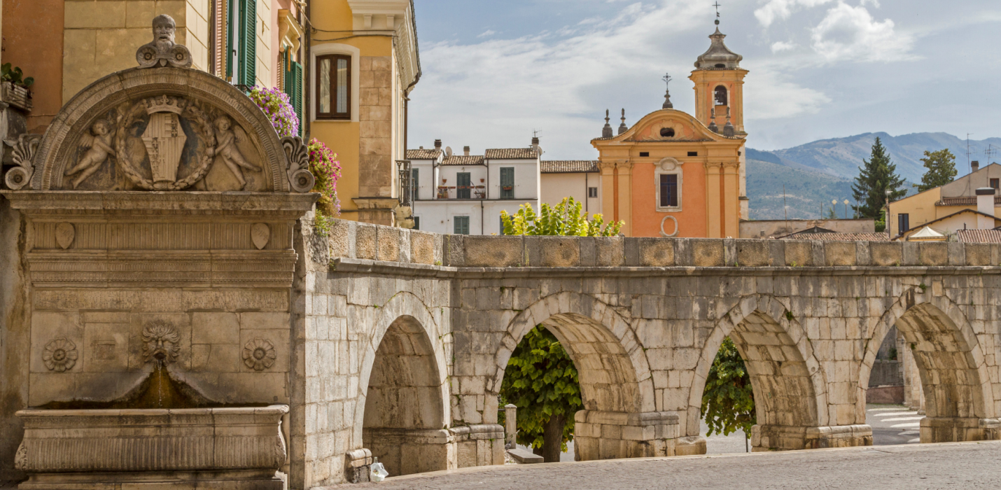 ABRUZZO DA SCOPRIRE: DA ROCCA CALASCIO AL LAGO DI SCANNO ABRUZZO DA SCOPRIRE: DA ROCCA CALASCIO AL LAGO DI SCANNO