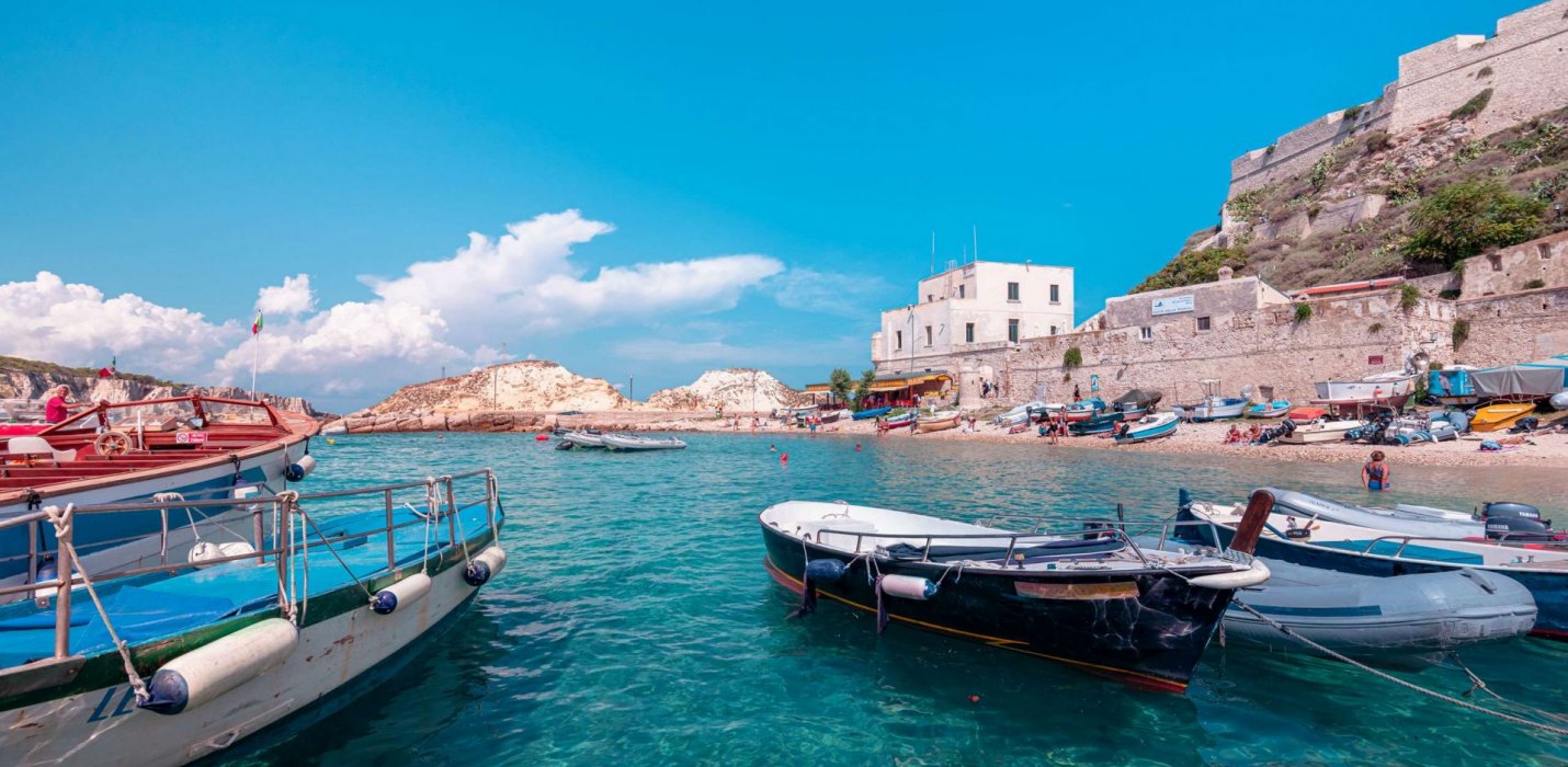 LE ISOLE TREMITI, PUNTA  ADERCI E I TRABOCCHI