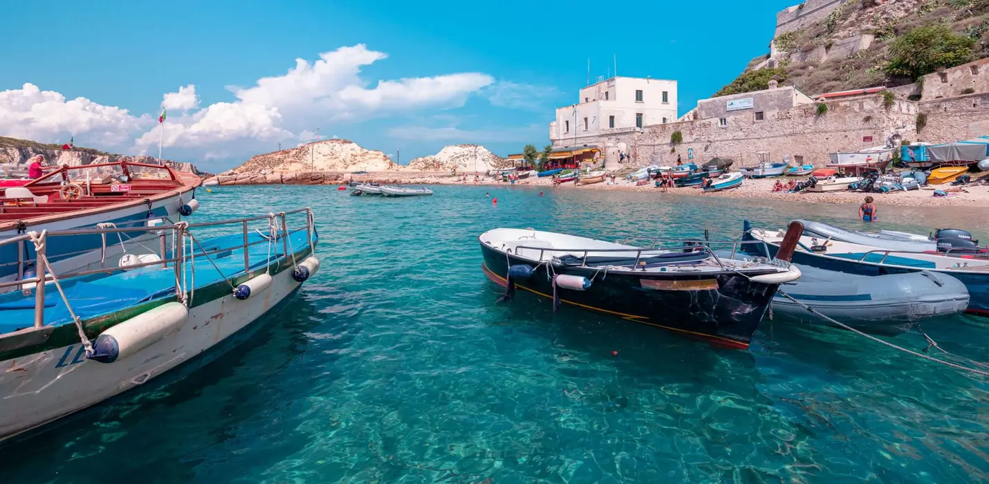 LE ISOLE TREMITI, PUNTA  ADERCI E I TRABOCCHI