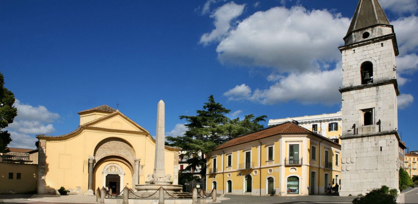 AMALFI, BENEVENTO E SALERNO