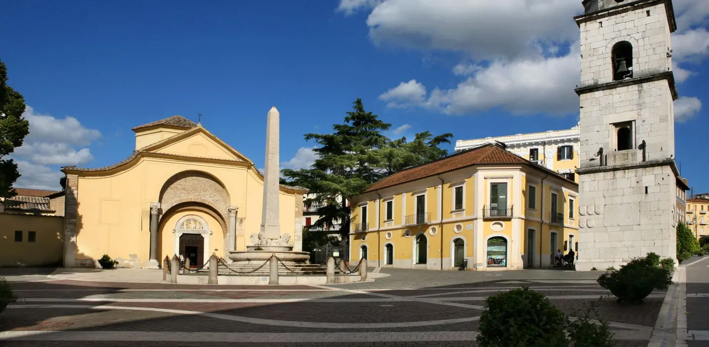 AMALFI, BENEVENTO E SALERNO