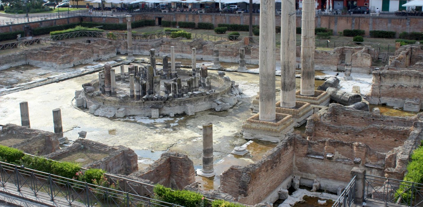 PROCIDA E BAIA SOMMERSA