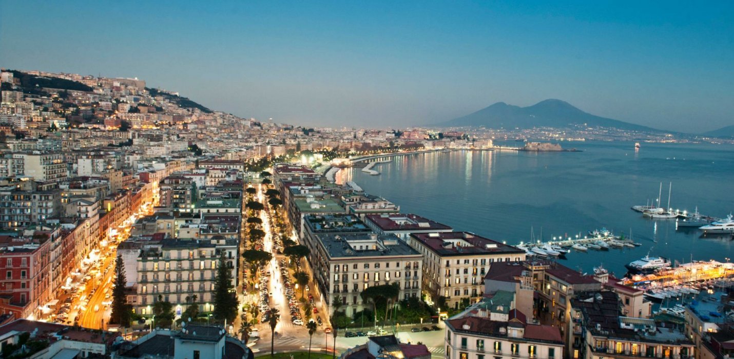 TOUR DELLA CAMPANIA TOUR DELLA CAMPANIA