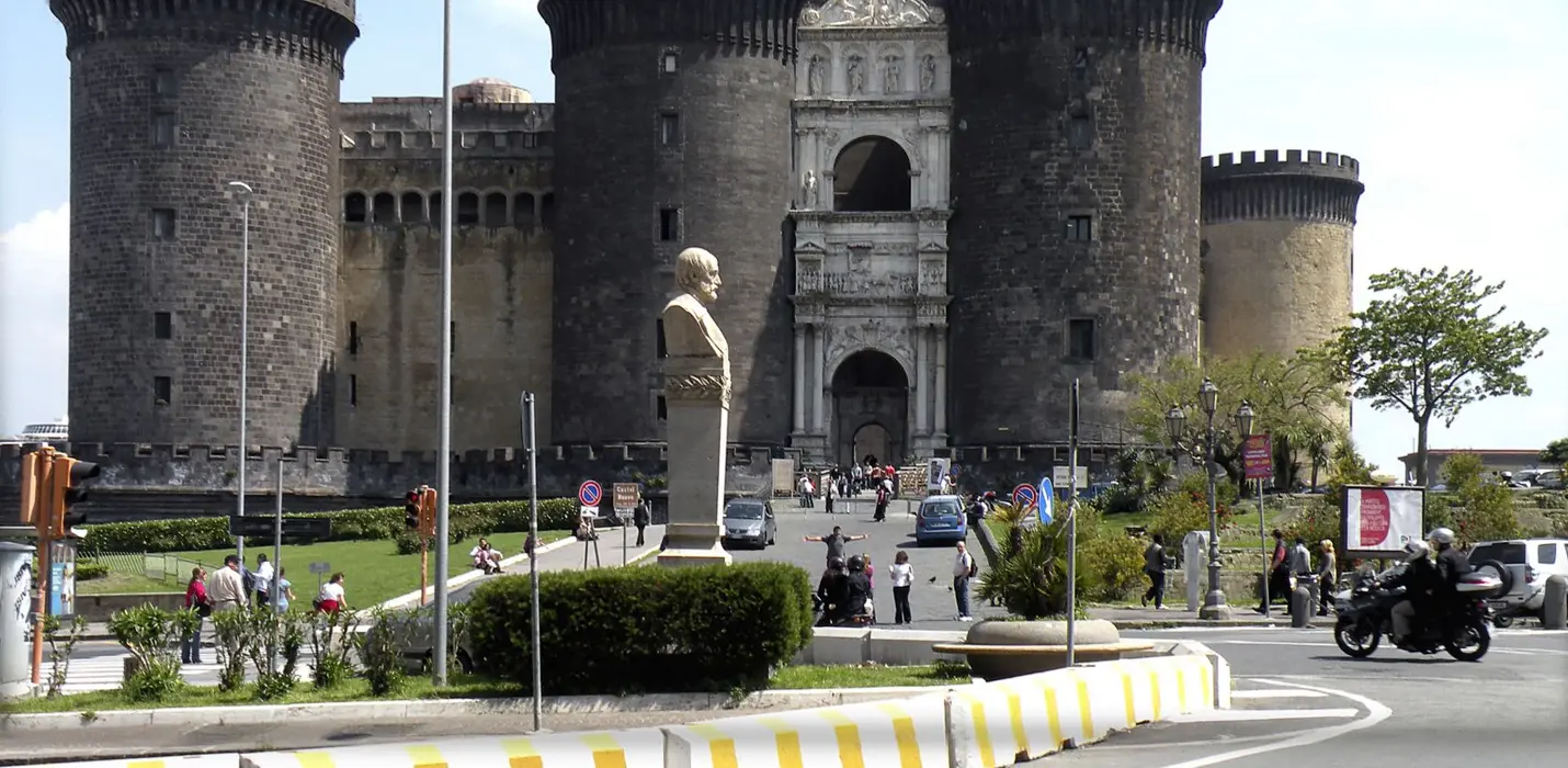 CAPRI E REGGE DI NAPOLI