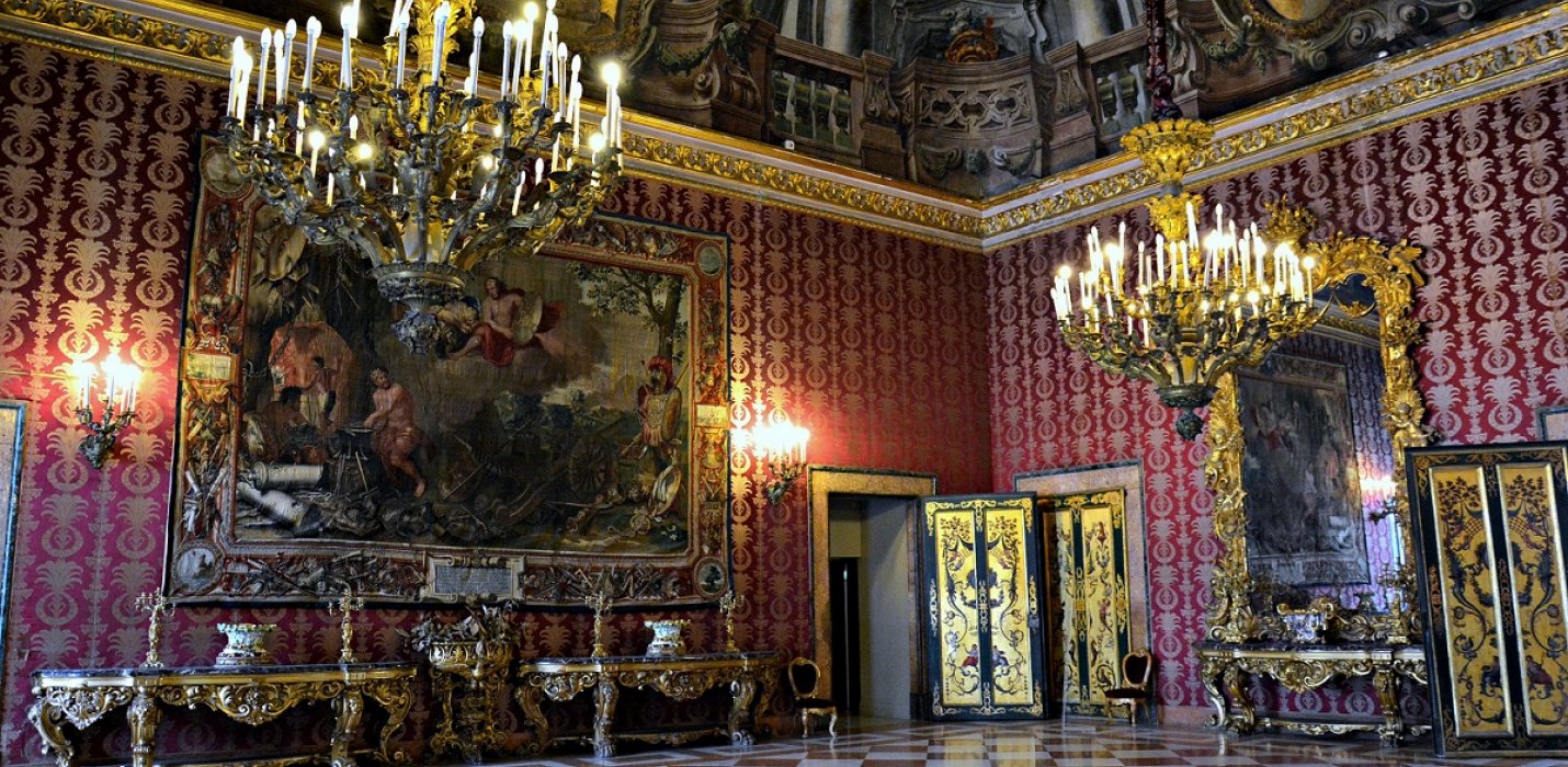 CAPRI E REGGE DI NAPOLI