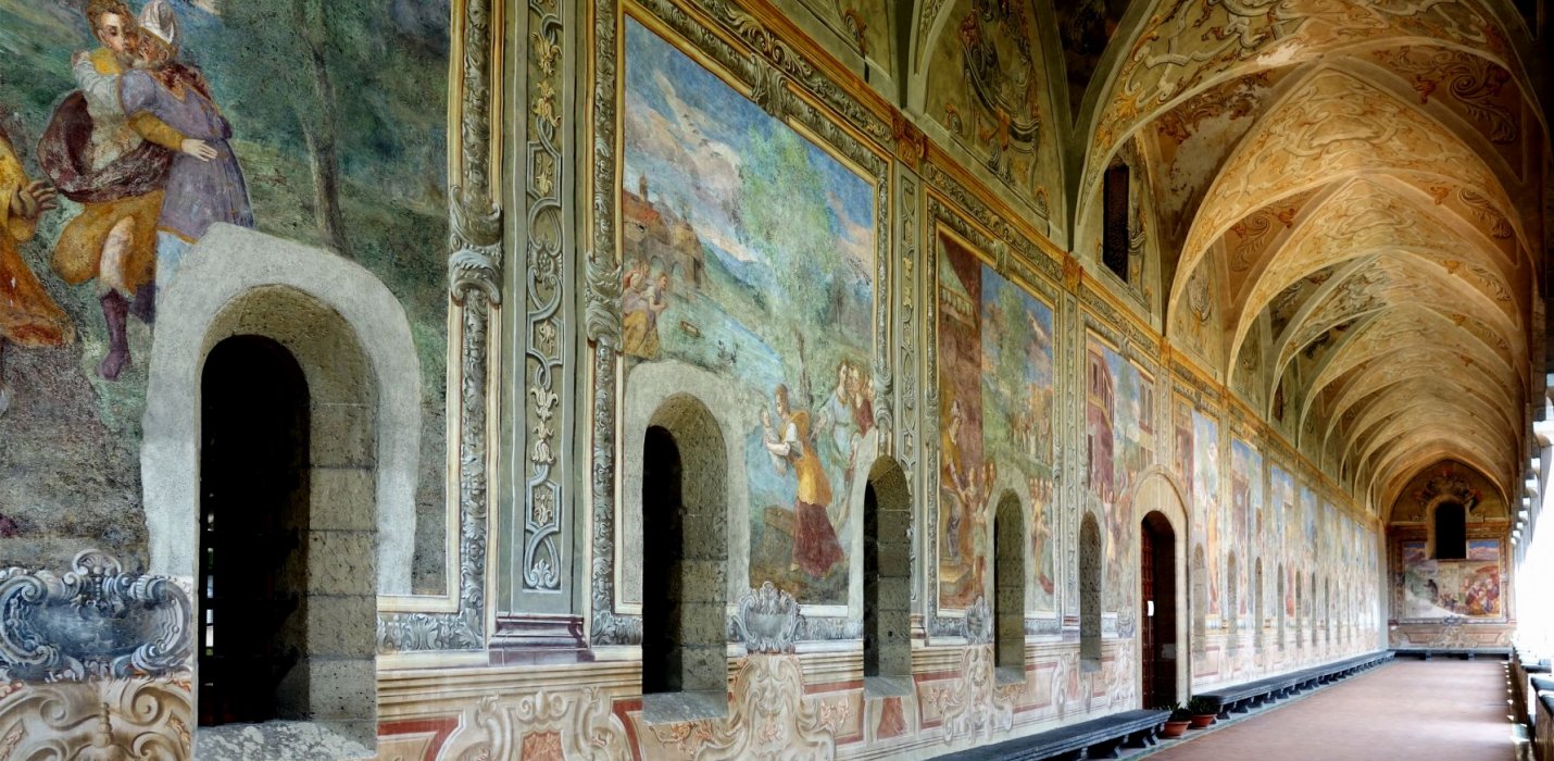 VIAGGIO NELLA NAPOLETANITA' VIAGGIO NELLA NAPOLETANITA'