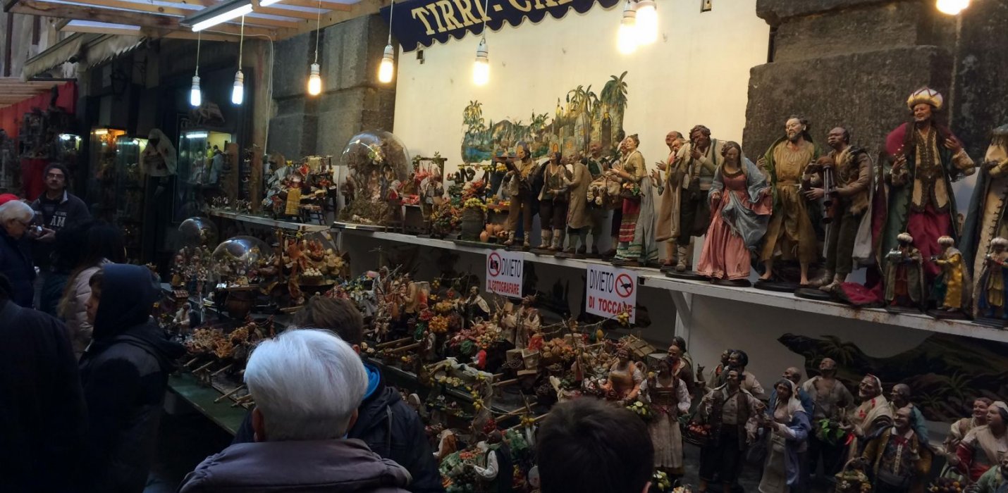 LUCI DI SALERNO, NAPOLI E REGGIA DI CASERTA LUCI DI SALERNO, NAPOLI E REGGIA DI CASERTA