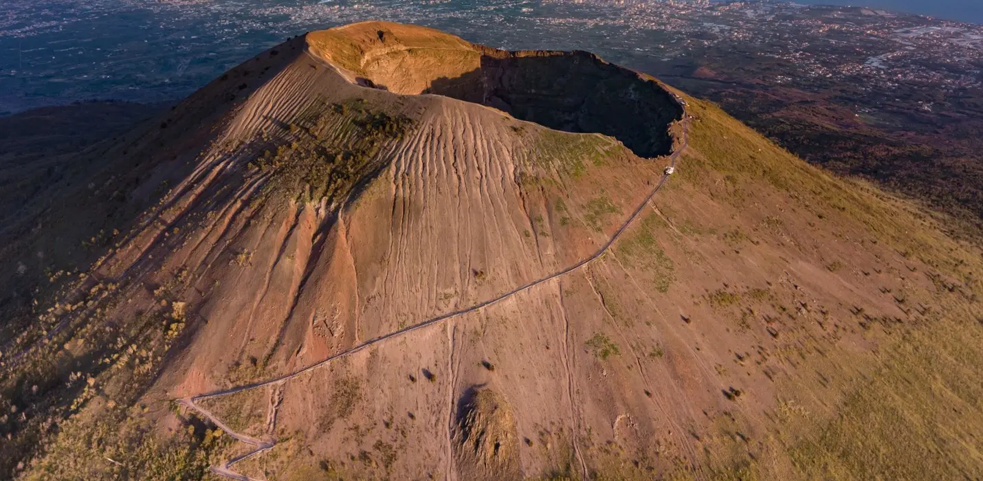 POMPEI, NAPOLI, ERCOLANO E IL VESUVIO