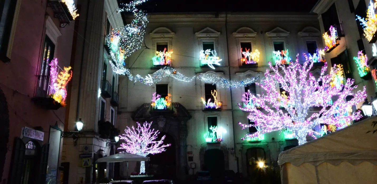 LUCI DI SALERNO, NAPOLI E REGGIA DI CASERTA