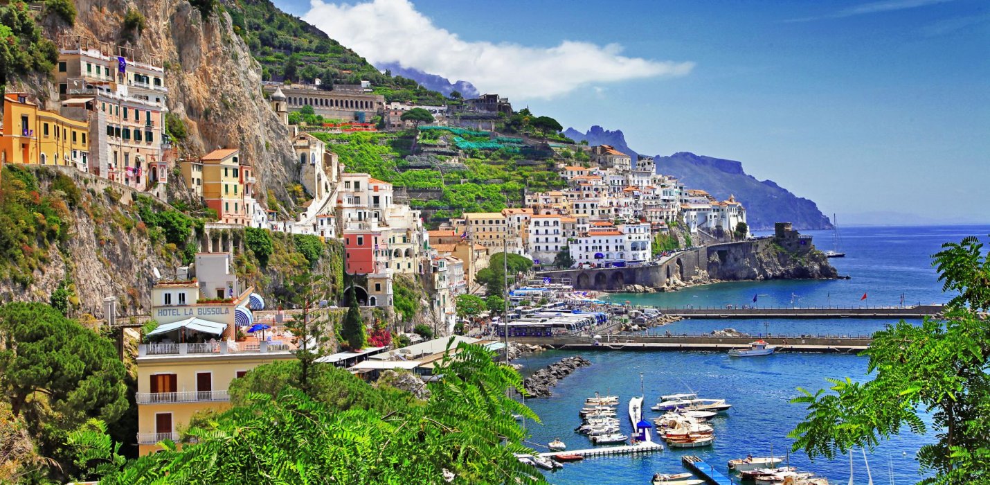 AMALFI, BENEVENTO E SALERNO