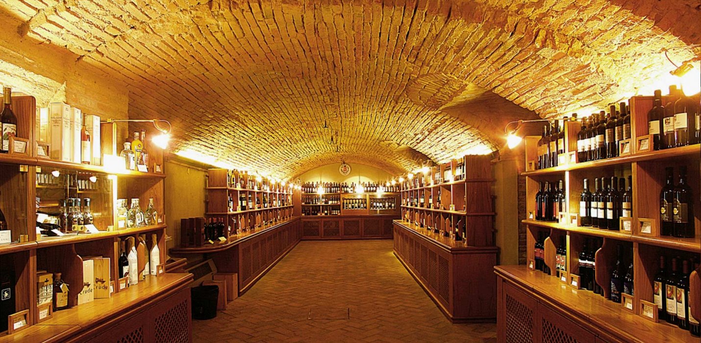 ESSERE UMANE E DOZZA