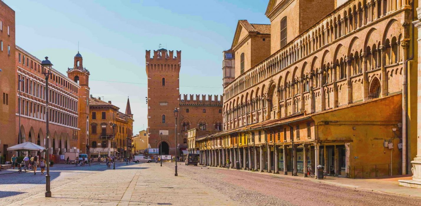 FERRARA TRA ARTE E PITTURA FERRARA TRA ARTE E PITTURA