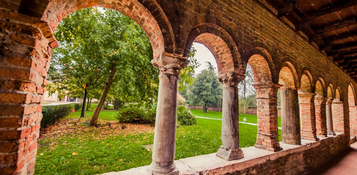FERRARA, L'ABBAZIA DI POMPOSA E PALAZZO SCHIFANOIA