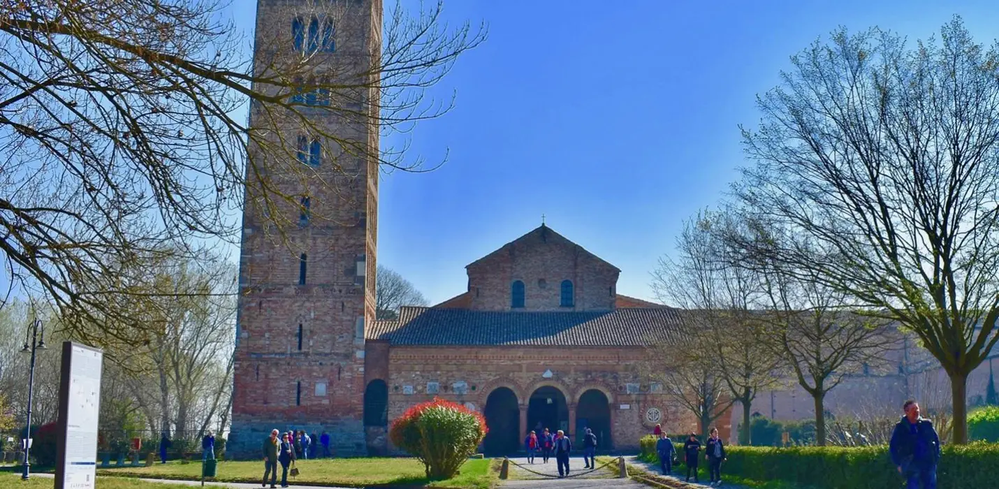 FERRARA, L'ABBAZIA DI POMPOSA E PALAZZO SCHIFANOIA