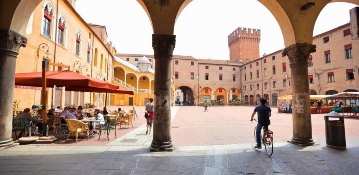 FERRARA, L'ABBAZIA DI POMPOSA E PALAZZO SCHIFANOIA