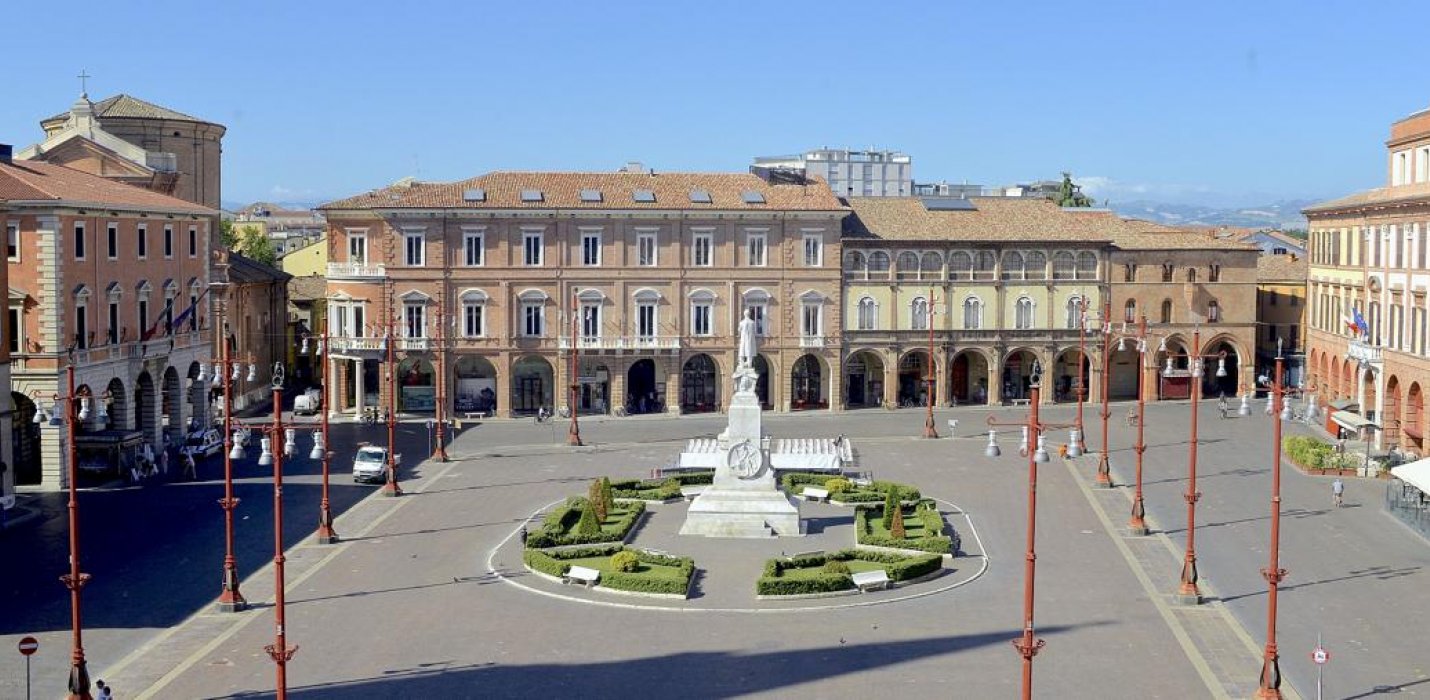 MOSTRA DELL'800 A FORLI, LA MALATESTIANA E CASA ARTUSI MOSTRA DELL'800 A FORLI, LA MALATESTIANA E CASA ARTUSI
