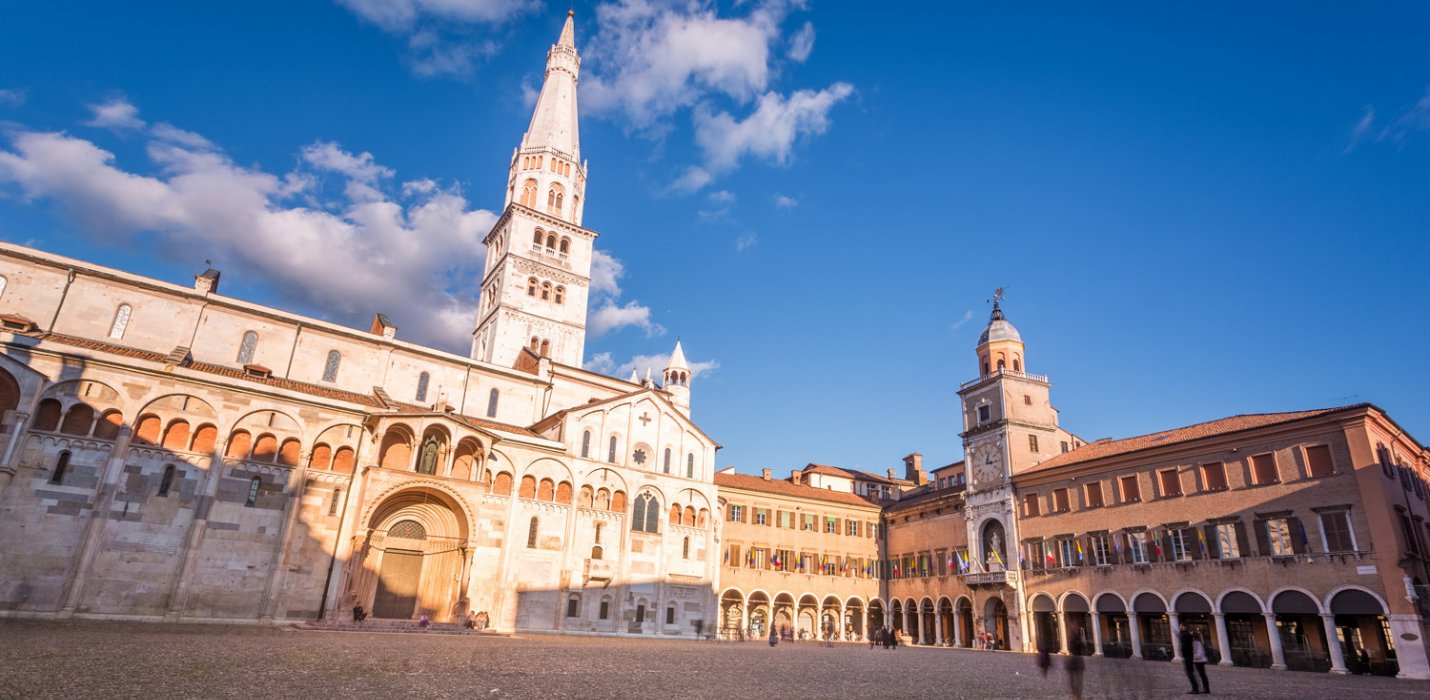 MODENA, CANTINE E ACETAIE MODENA, CANTINE E ACETAIE