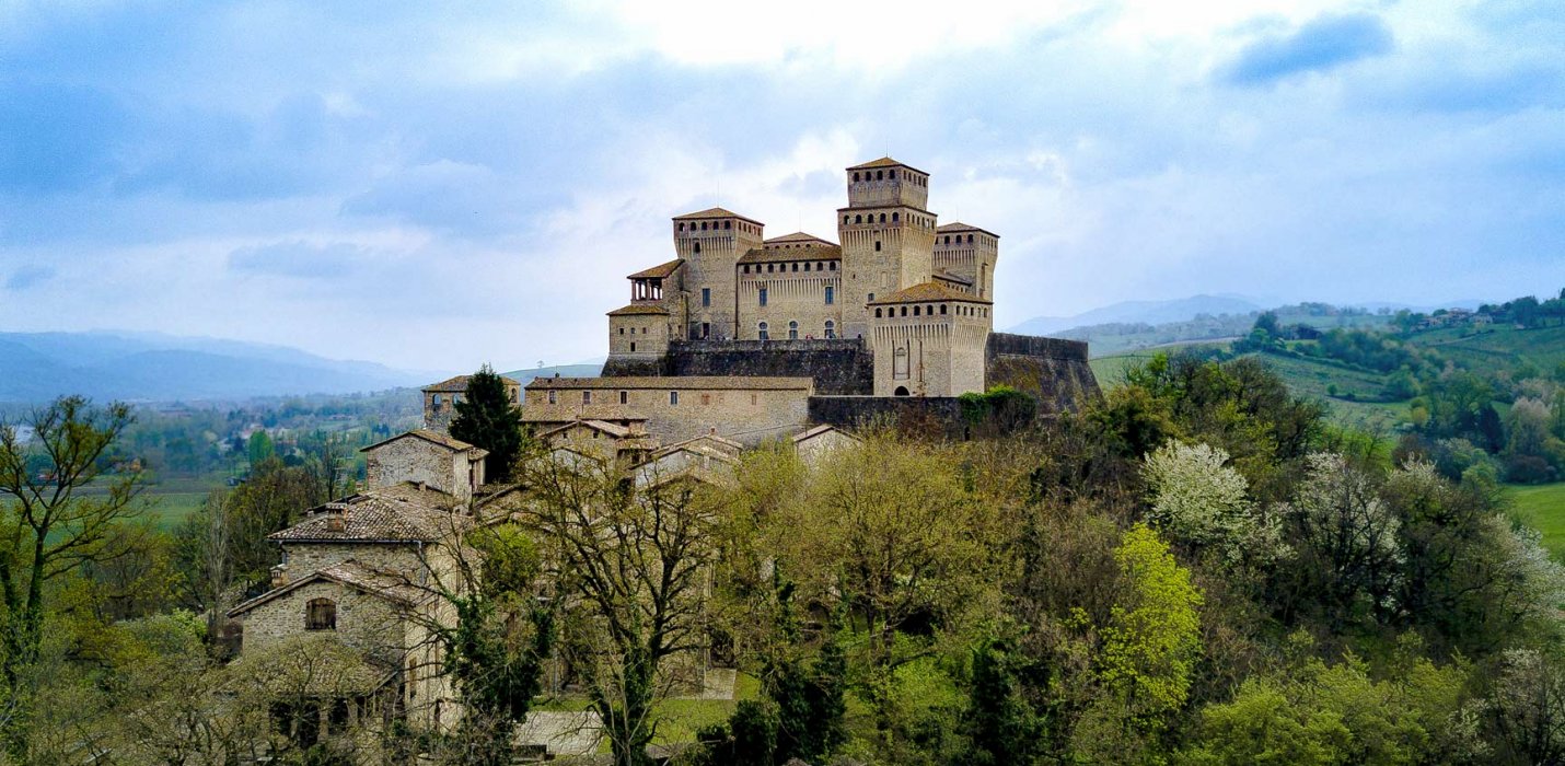 TORRECHIARA E PARMA