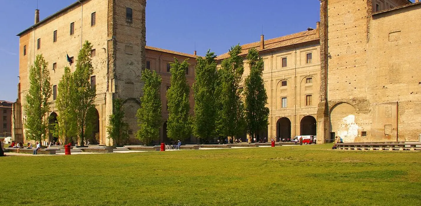 TORRECHIARA E PARMA