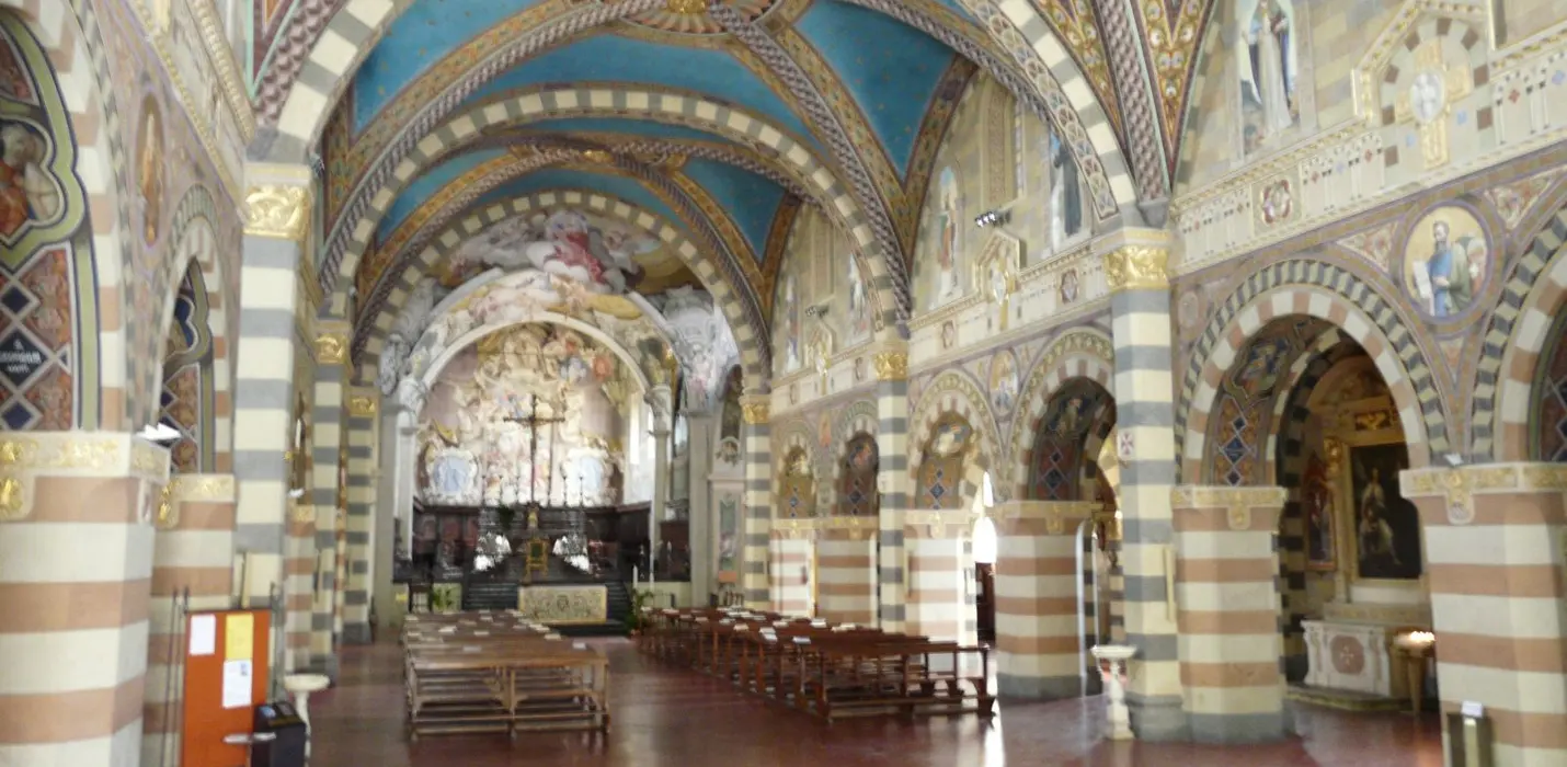 BOBBIO, IL PONTE GOBBO E L'ABBAZIA DI SAN COLOMBANO