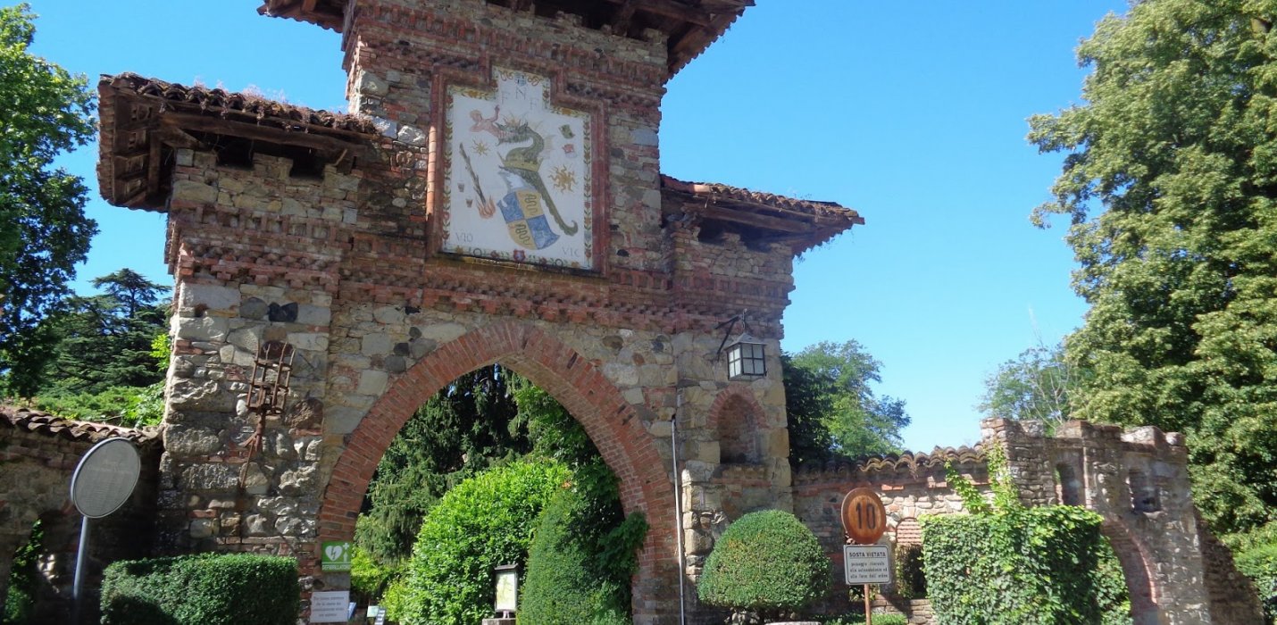 BOBBIO E GRAZZANO VISCONTI BOBBIO E GRAZZANO VISCONTI