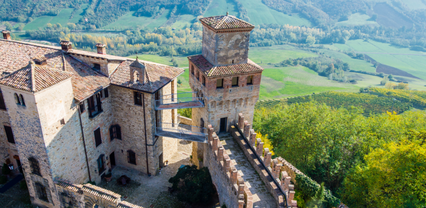 CASTELL'ARQUATO E VIGOLENO CASTELL'ARQUATO E VIGOLENO