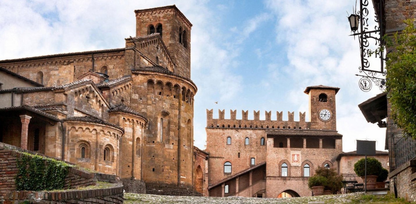 CASTELL'ARQUATO E VIGOLENO CASTELL'ARQUATO E VIGOLENO