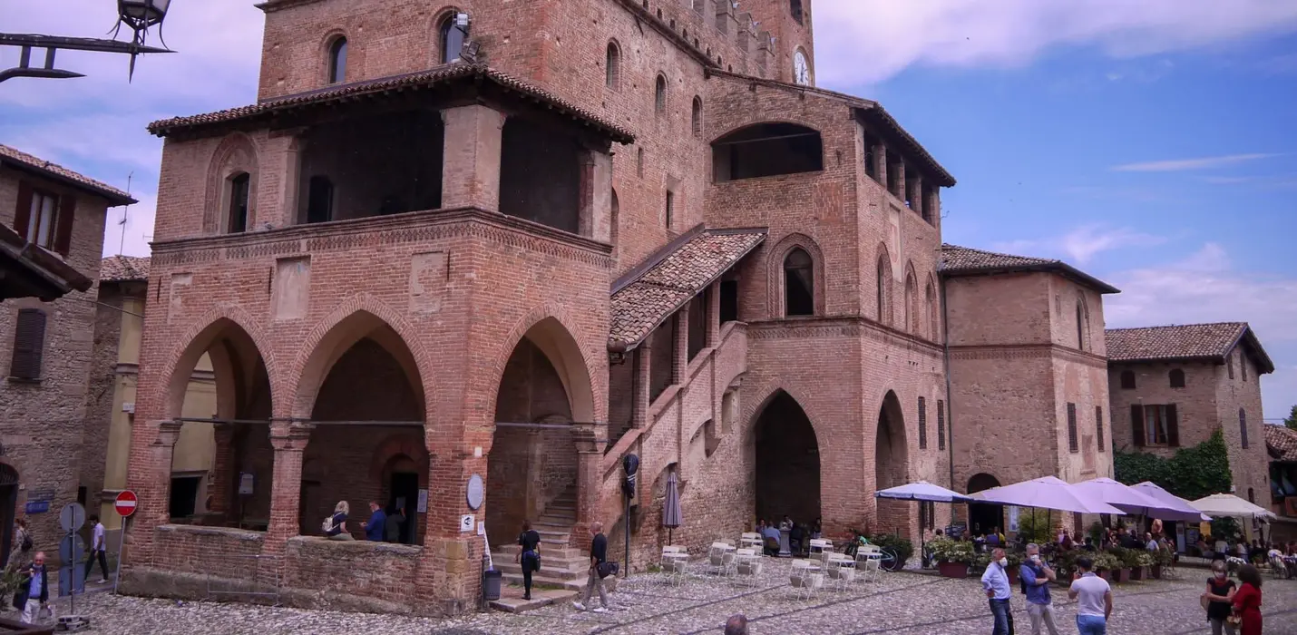 CASTELL'ARQUATO, VIGOLENO E L'ABBAZIA DI COLOMBANO