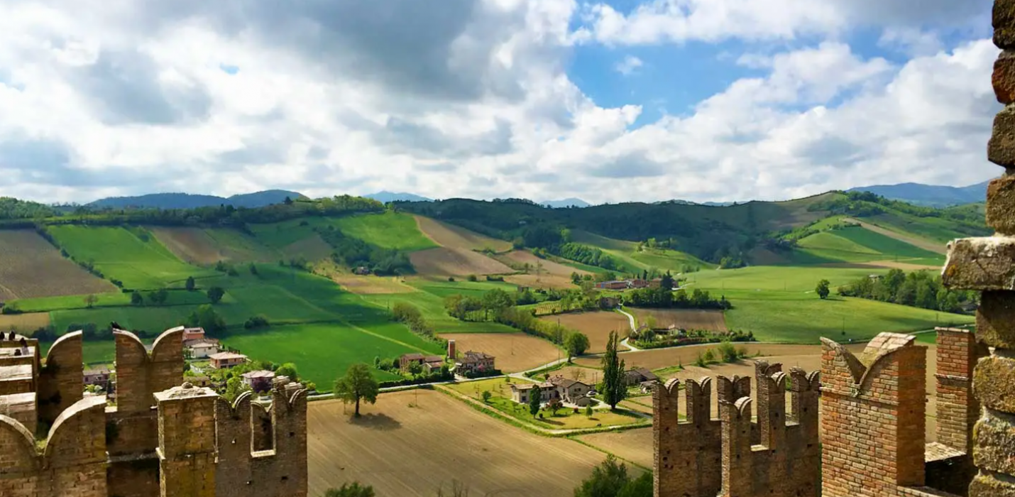 CASTELL'ARQUATO E VIGOLENO CASTELL'ARQUATO E VIGOLENO
