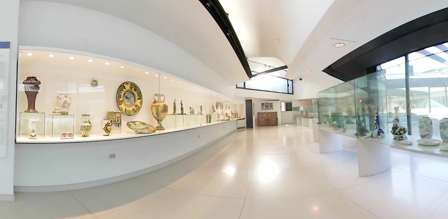 FAENZA E SASSUOLO - CERAMIC LAND