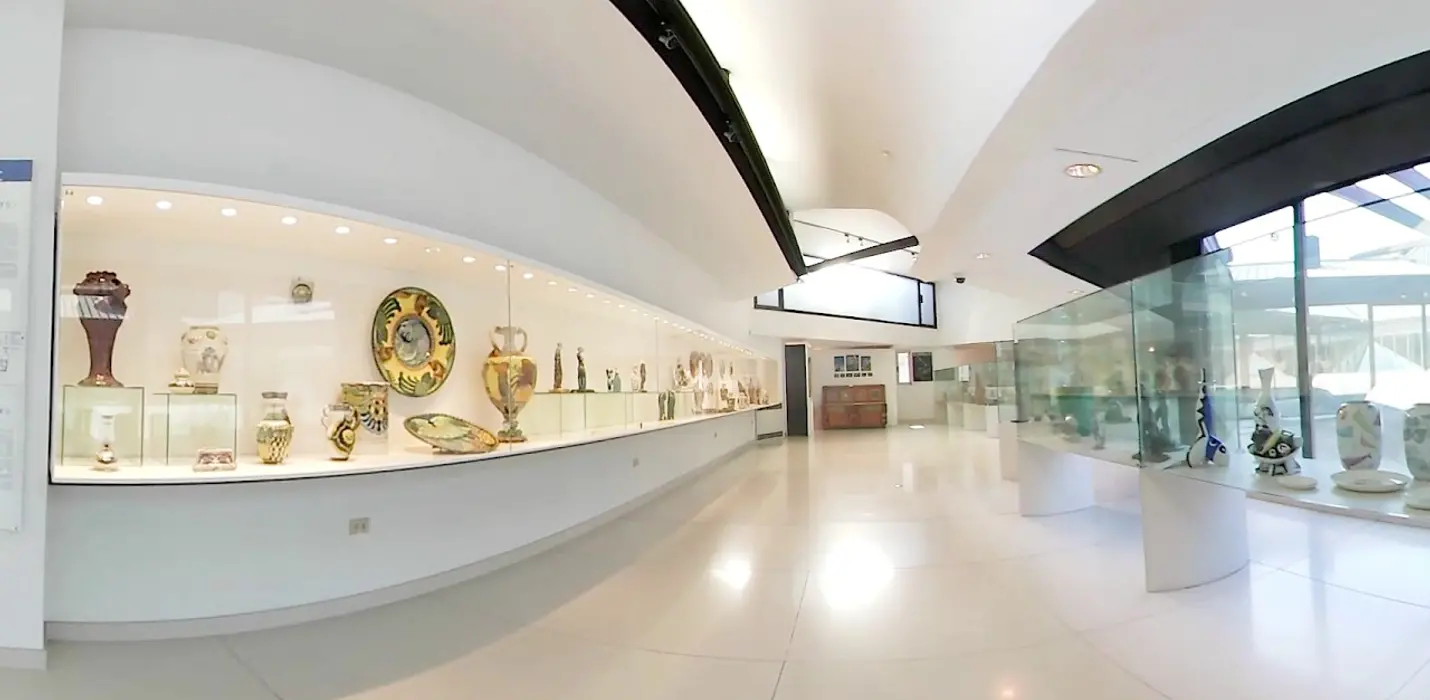 FAENZA E SASSUOLO - CERAMIC LAND