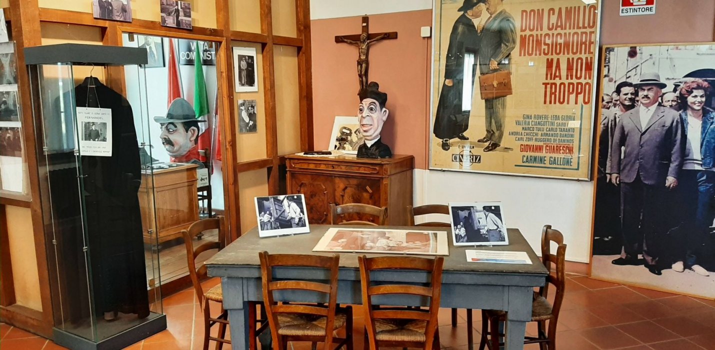 REGGIO EMILIA E BRESCELLO REGGIO EMILIA E BRESCELLO