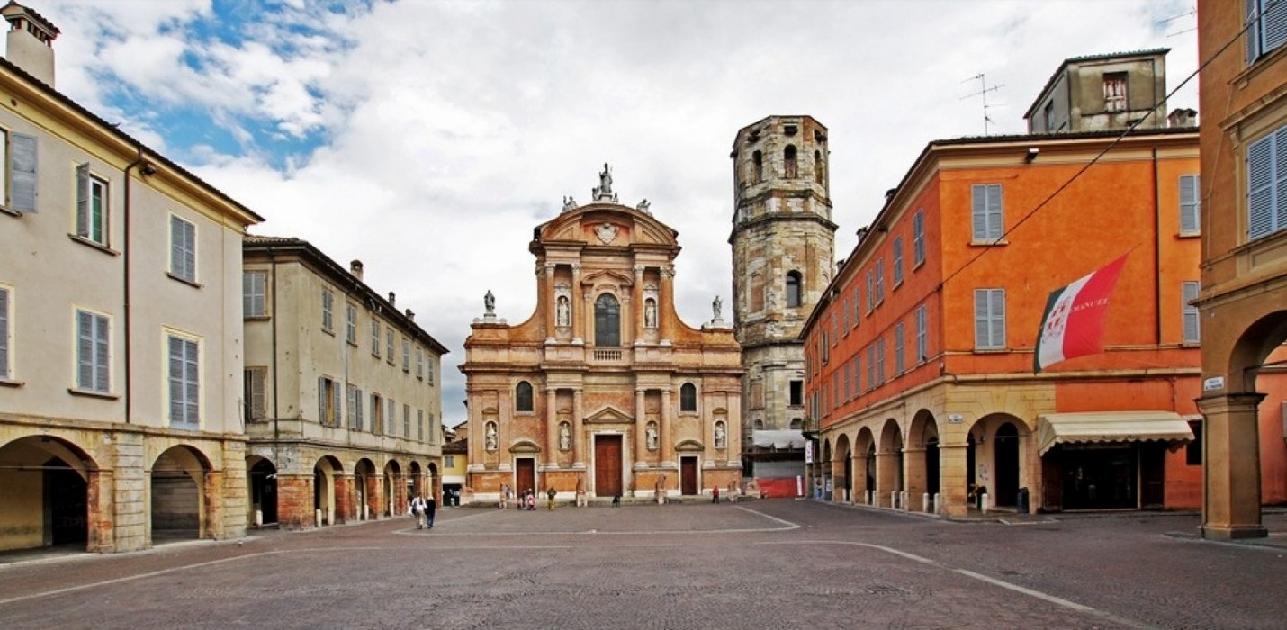 REGGIO EMILIA E BRESCELLO REGGIO EMILIA E BRESCELLO