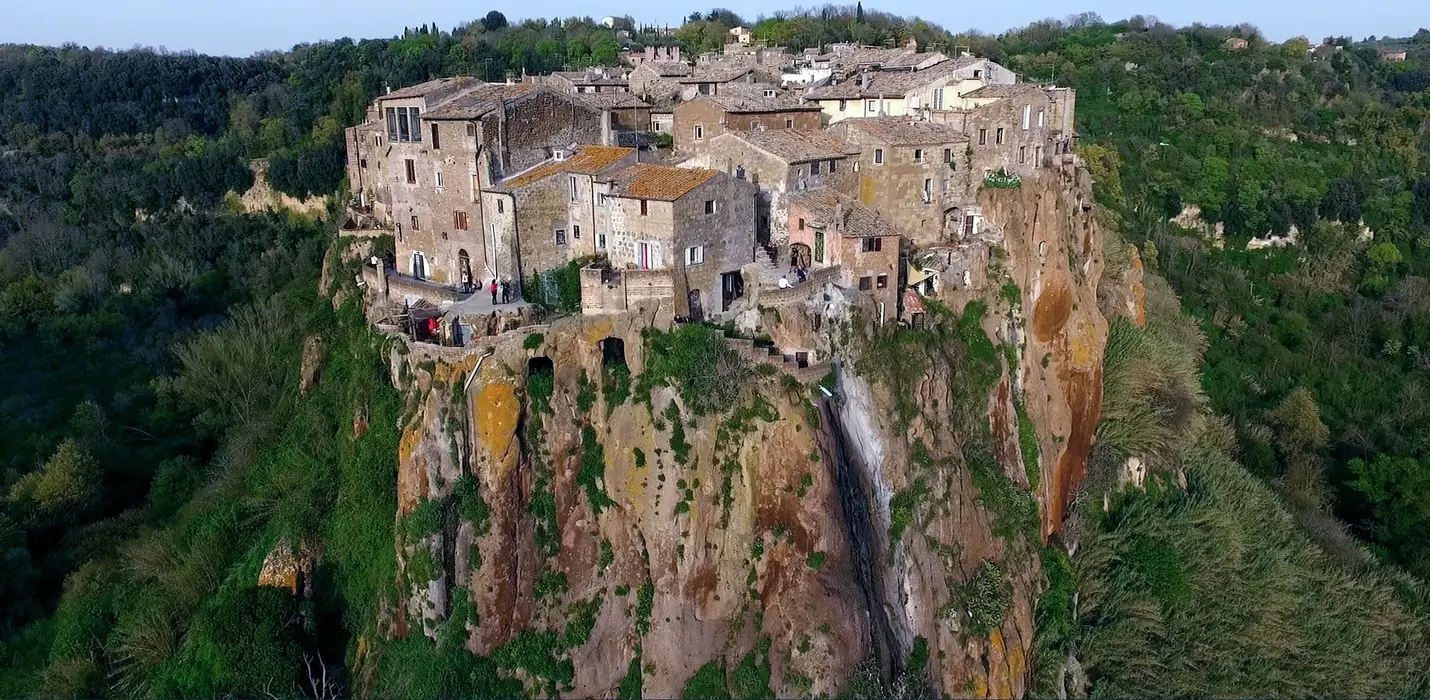 TARQUINIA, SUTRI E CALCATA VECCHIA