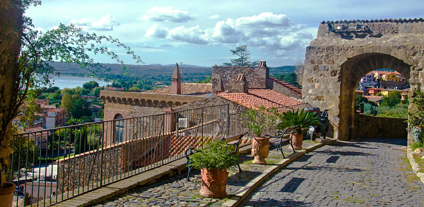 CIVITA DI BAGNOREGIO E BOLSENA