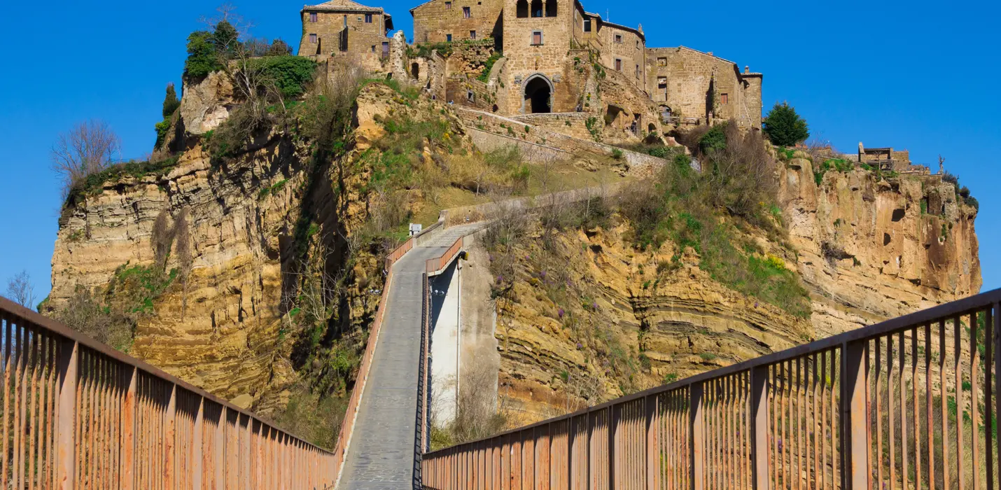 CIVITA DI BAGNOREGIO E GUALDO TADINO