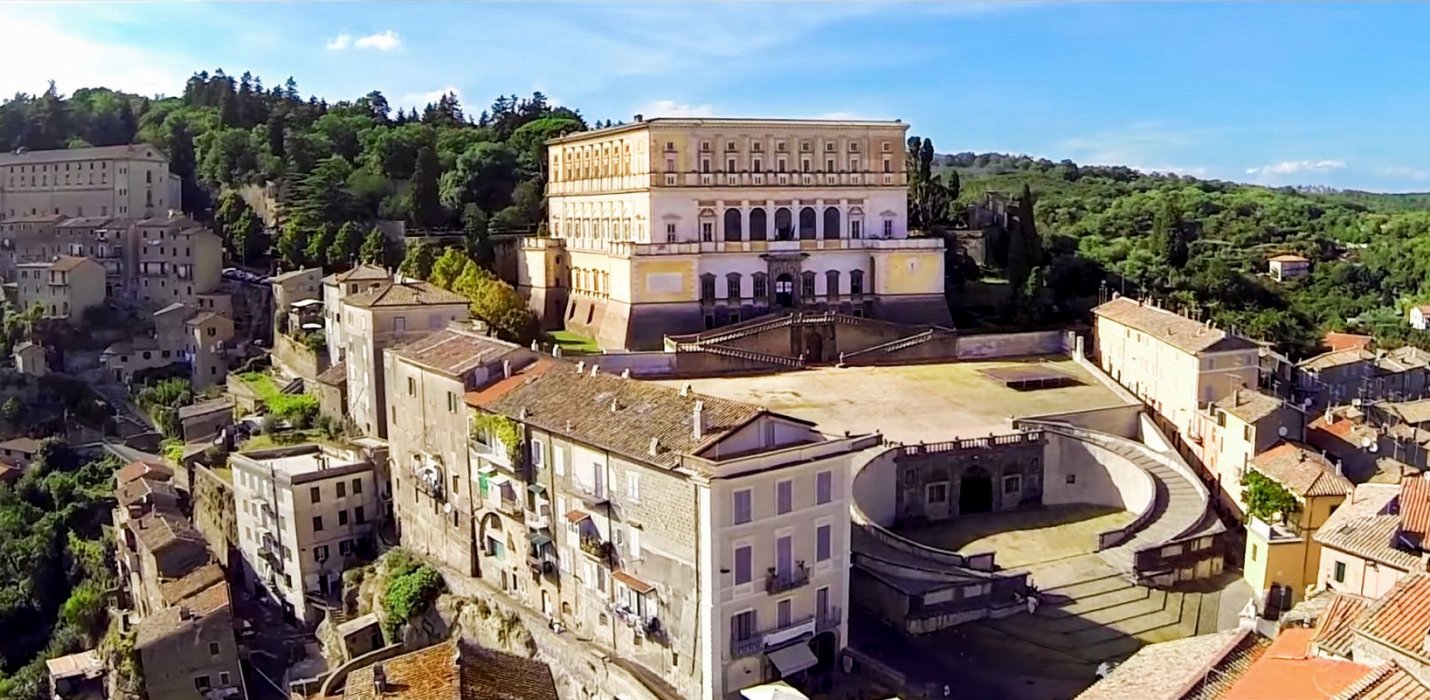 PALAZZI E GIARDINI DELLA TUSCIA PALAZZI E GIARDINI DELLA TUSCIA