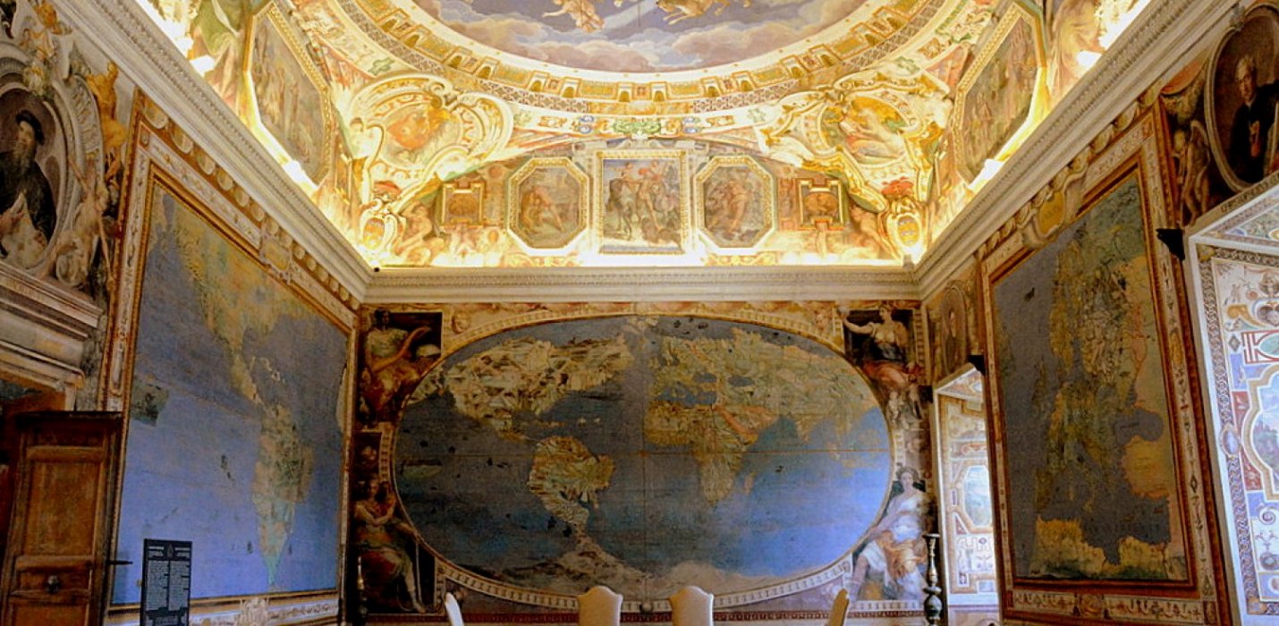 PALAZZI E GIARDINI DELLA TUSCIA PALAZZI E GIARDINI DELLA TUSCIA