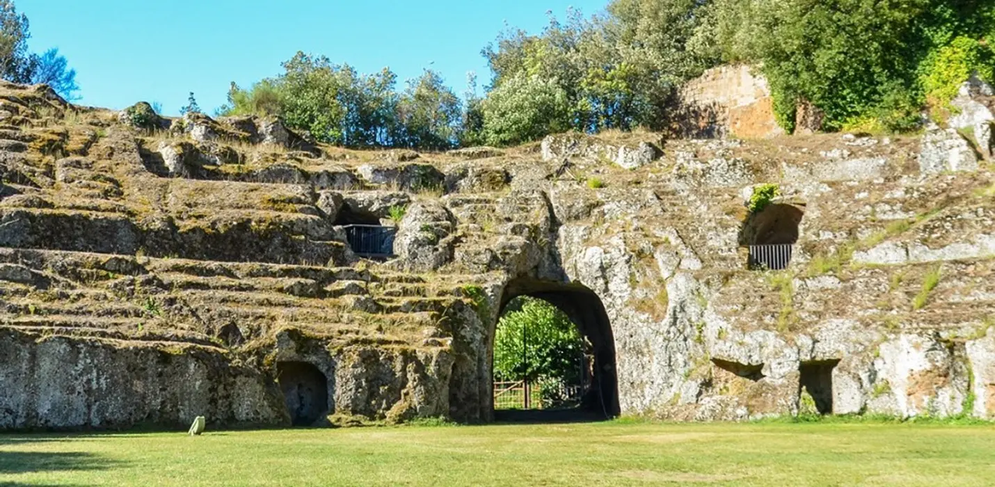 TARQUINIA, SUTRI E CALCATA VECCHIA