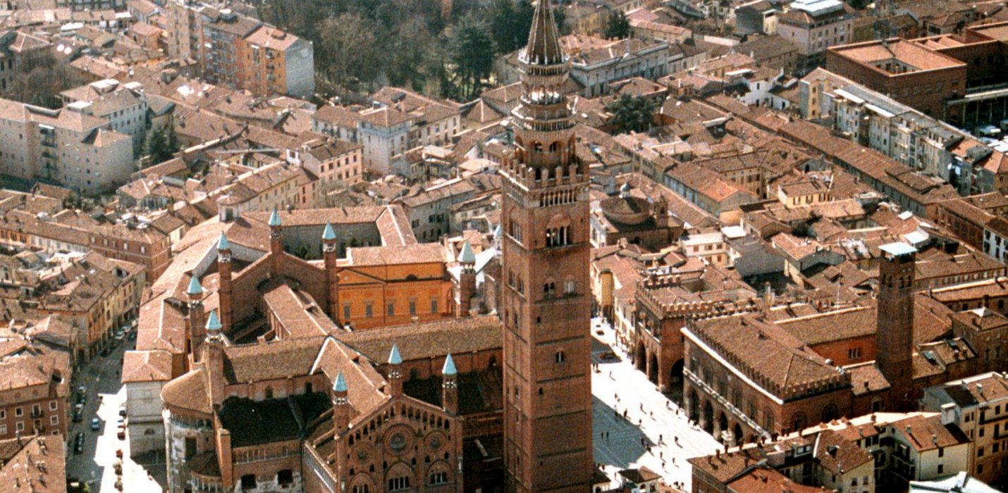 CREMONA E LA FESTA DEL TORRONE CREMONA E LA FESTA DEL TORRONE