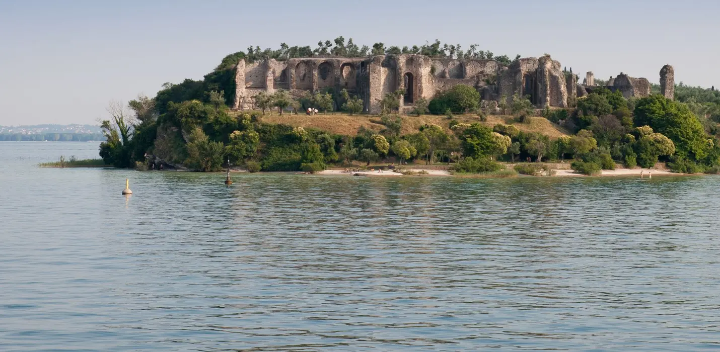 VITTORIALE, SIRMIONE E LAGO DI GARDA