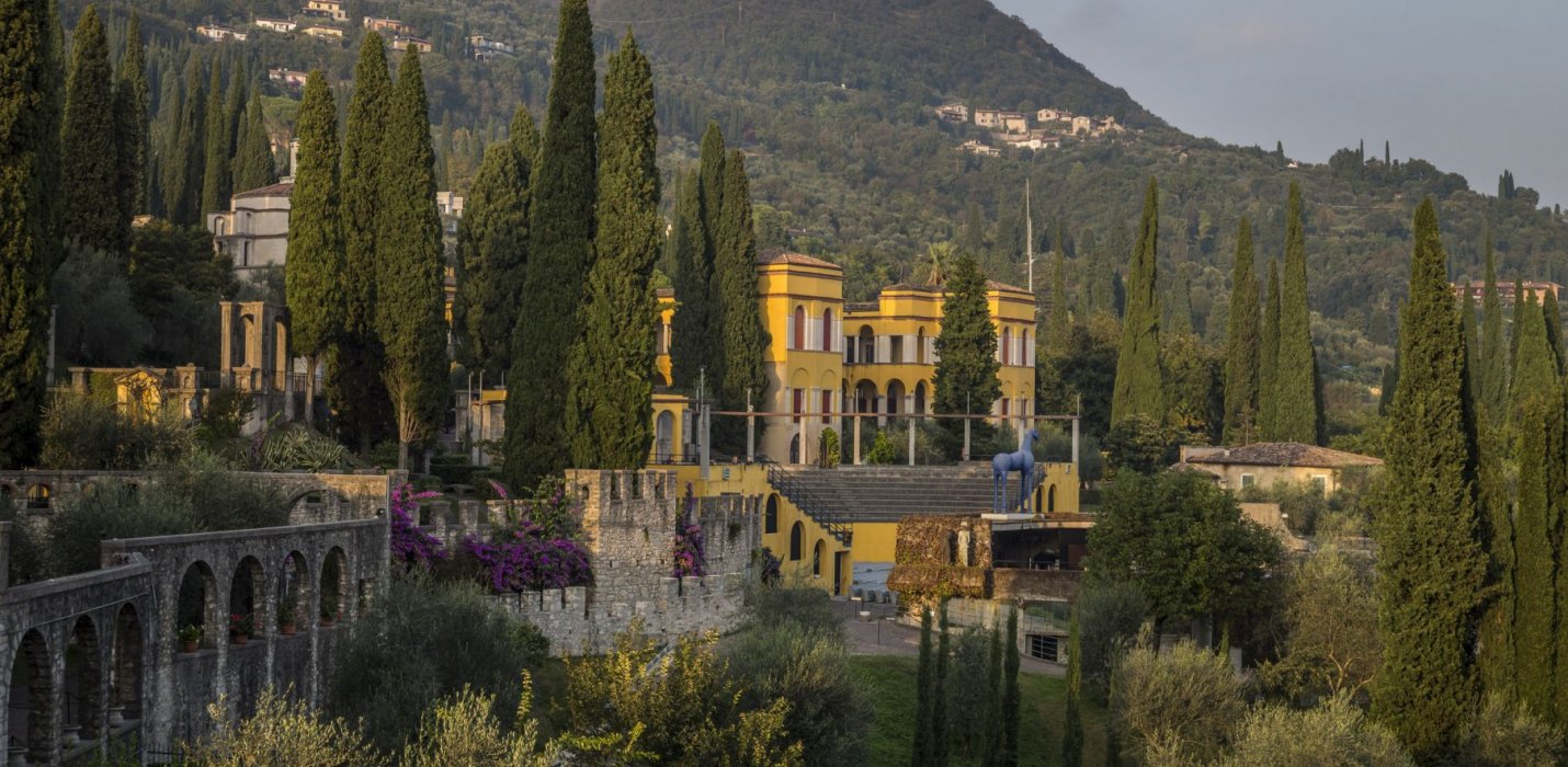 VITTORIALE, SIRMIONE E LAGO DI GARDA VITTORIALE, SIRMIONE E LAGO DI GARDA