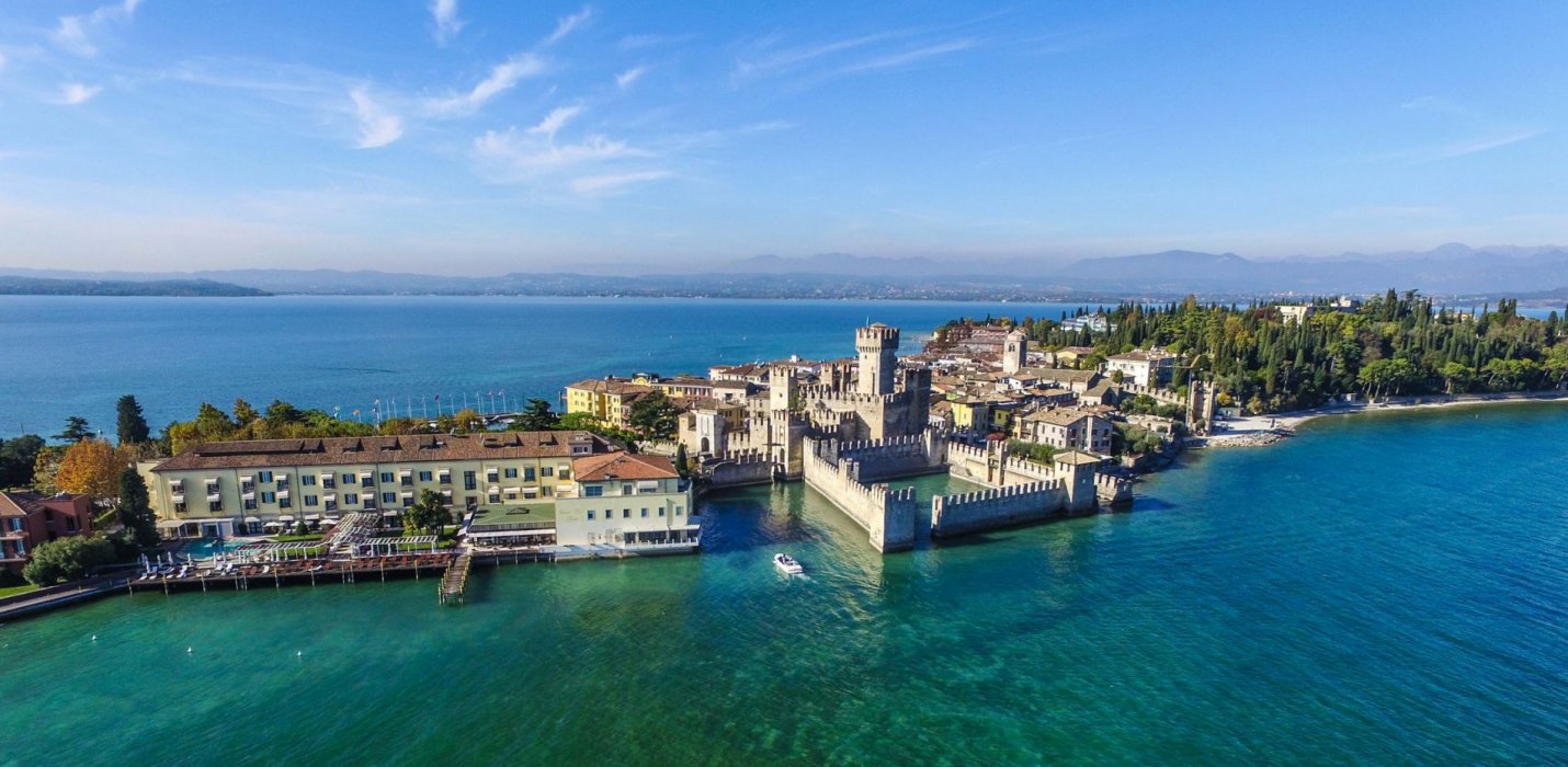 VITTORIALE, SIRMIONE E LAGO DI GARDA VITTORIALE, SIRMIONE E LAGO DI GARDA
