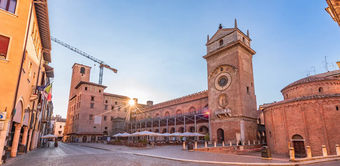 MANTOVA, PALAZZO TE E LA CUPOLA DI SANT'ANDREA