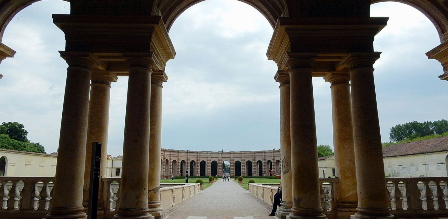 MANTOVA & GIULIO ROMANO